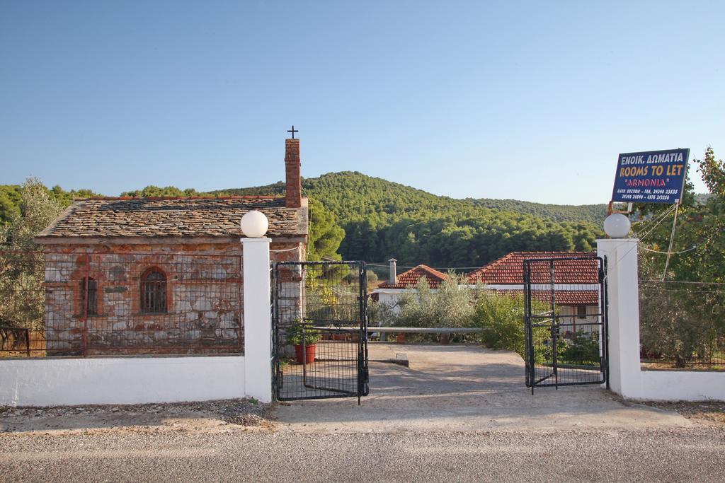 Armonia Guesthouse Panormos  Exteriör bild